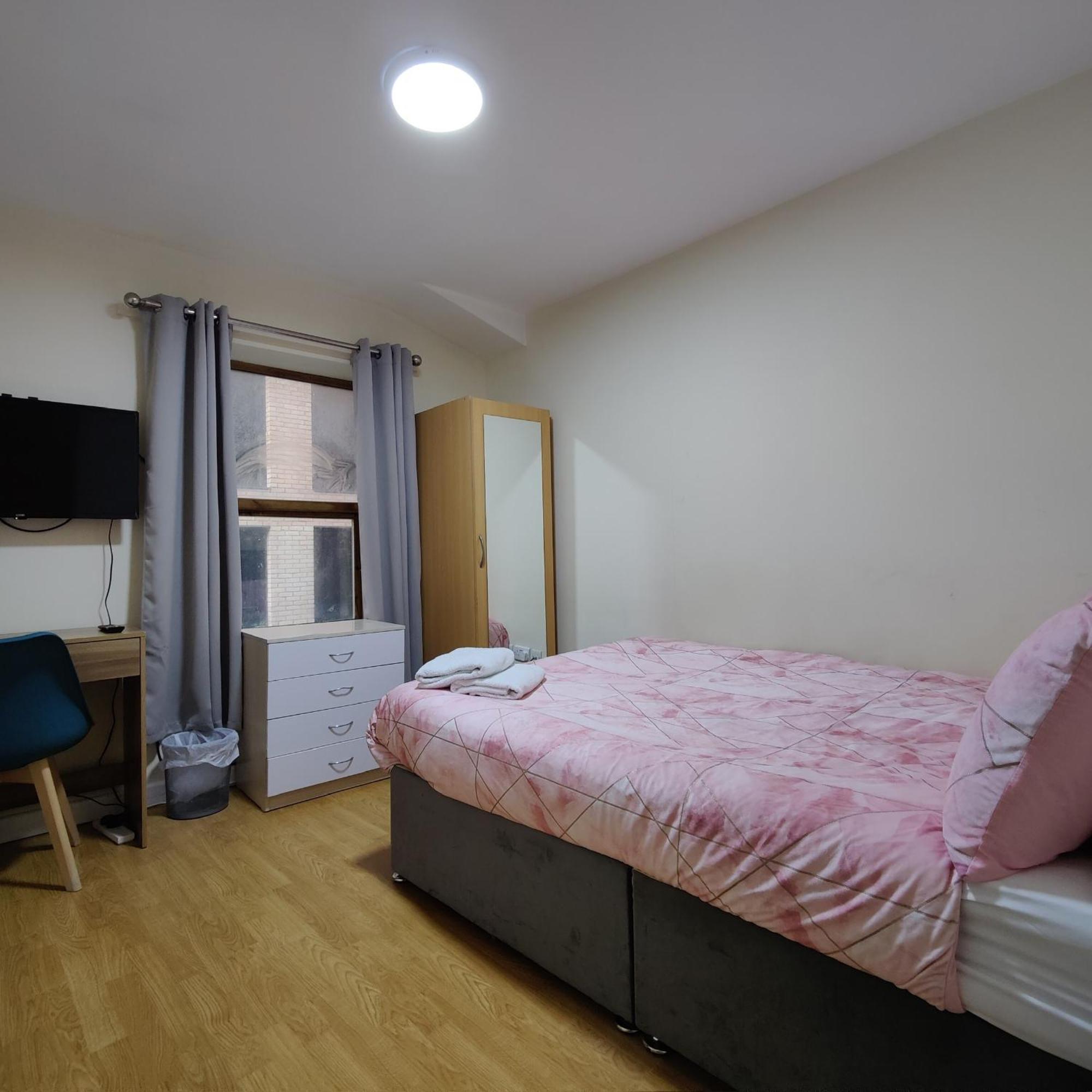 Liverpool City Centre Private Rooms Including Smart Tvs - With Shared Bathroom Camera foto